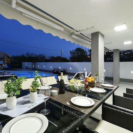 Villa Mare - With Heated Pool Zadar Exterior foto
